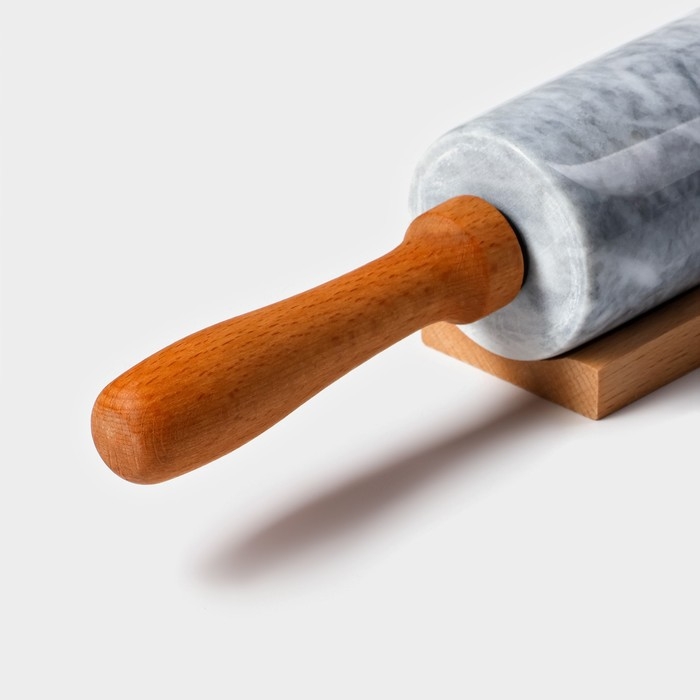 Скалка из мрамора Magistro, с подставкой, 45×5 см, цвет белый Скалка из мрамора Magistro, с подставкой, 45×5 см, цвет белый