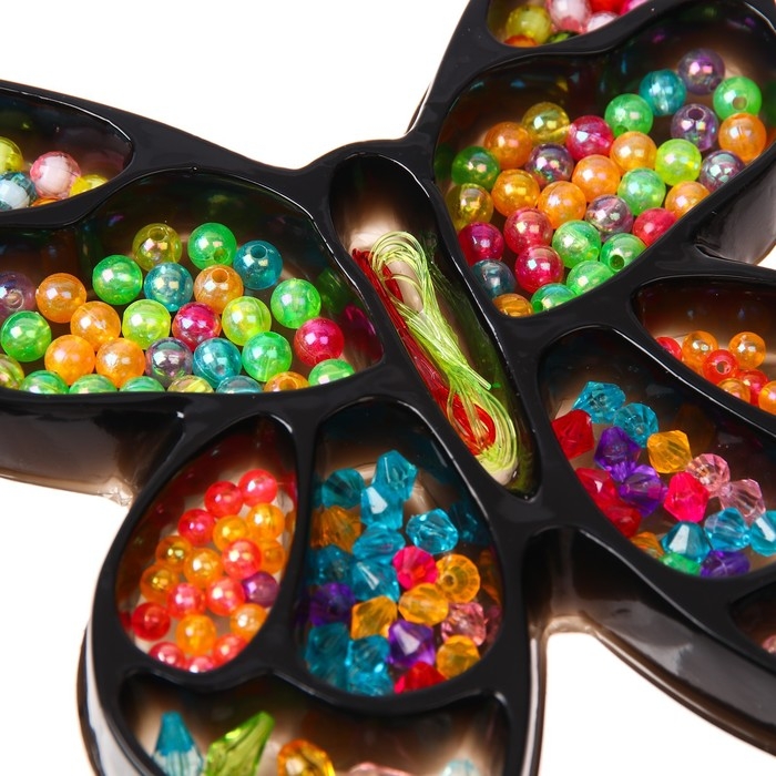 Набор для творчества «Студия украшений» на блистере WINX, 10 видов бусин Набор для творчества «Студия украшений» на блистере WINX, 10 видов бусин