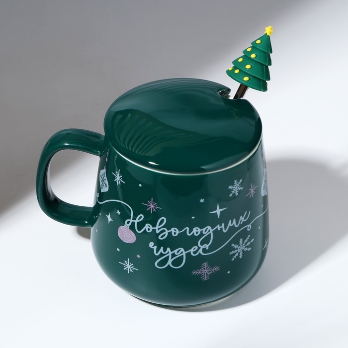 Новый год. Кружка керамическая с ложкой &laquo;Новогодних чудес&raquo;, 350 мл, цвет зелёный