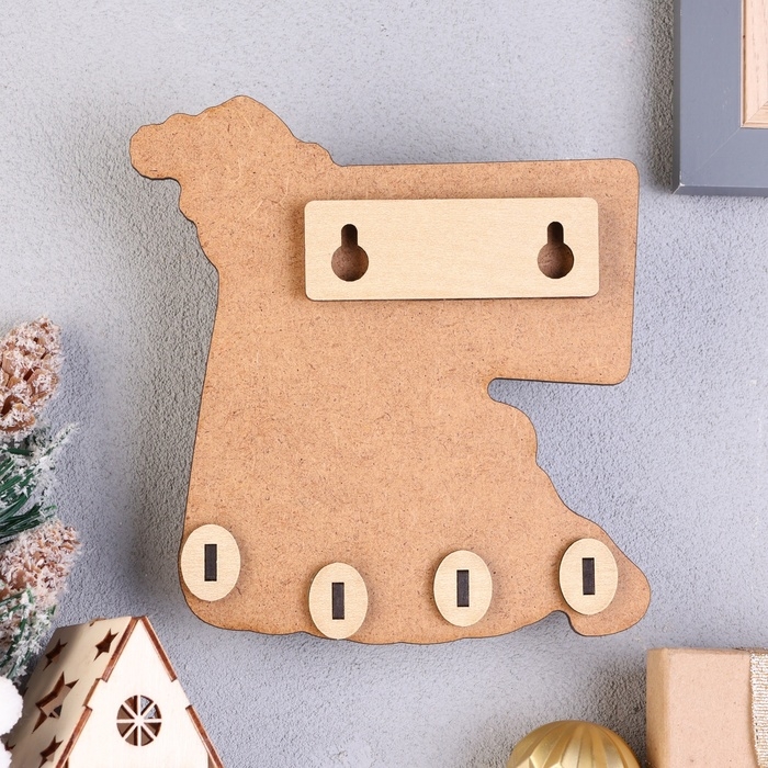 Новый год. Ключница с символом года Новый год. Ключница с символом года "Змейка в колпачке", 14,5 х 14,5 х 3 см