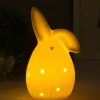 Сувенир керамика свет "Белый зайчик-яйцо с цветами на пузе" 3хLR44 6,7х6,2х11,6 см