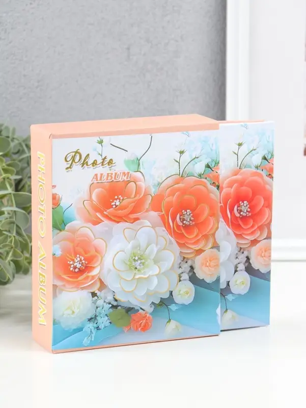 Фотоальбом на 40 фото 10х15 см "Букет с хризантемами" в коробке 4,5х14х17 см