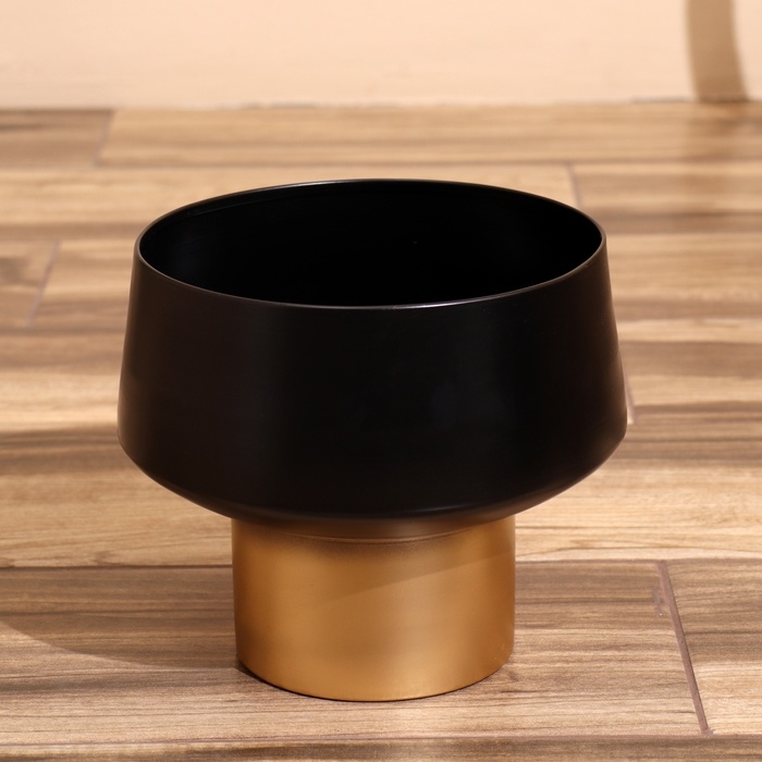 Кашпо на подставке  Кашпо на подставке "Чили" металл (набор 3 шт), диаметр 30, 23 и 18 см