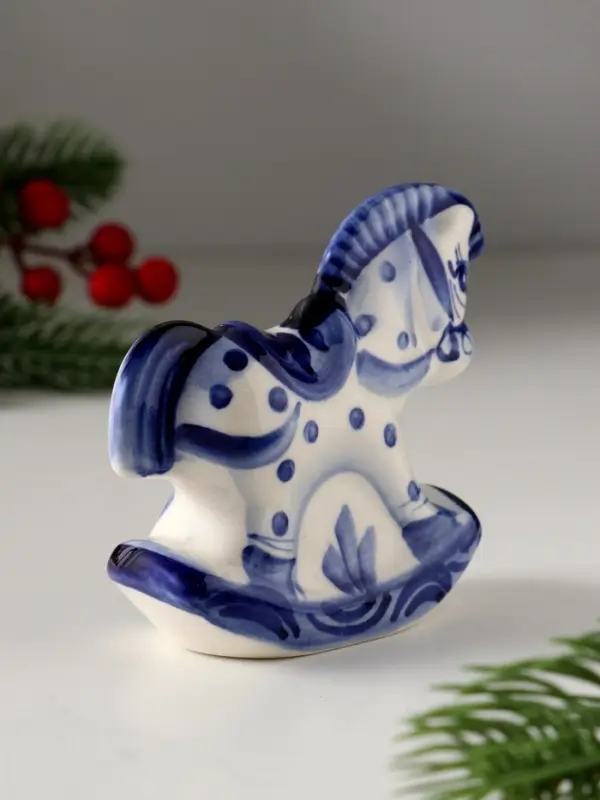 Сувенир Коняшка-качалка, 8х9,5 см, гжель Сувенир Коняшка-качалка, 8х9,5 см, гжель