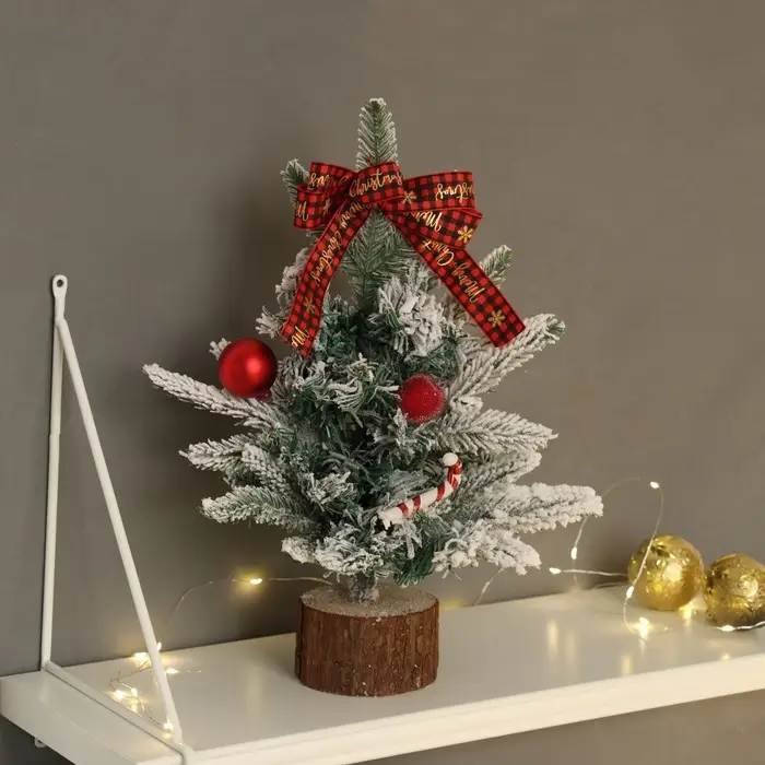 Искусственная ёлка настольная &laquo;Зимнее волшебство. Фестивальная&raquo;, 36 см, ветки отгибаются