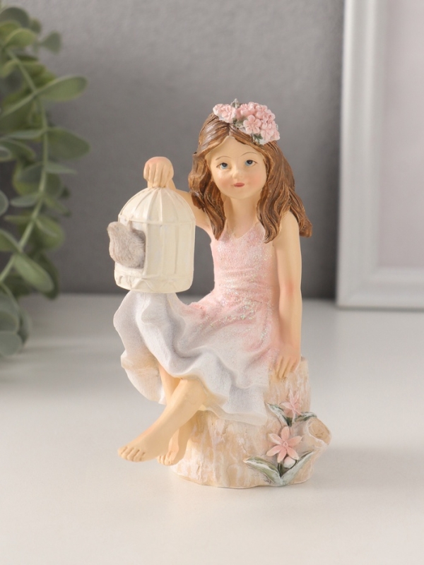 Сувенир полистоун Сувенир полистоун "Девочка с клеткой и птицей, на камне" 9х6,5х12,5 см