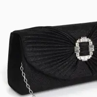 Сумка-клатч женская вечерняя на магните, на длинной цепочке, с декоративной пряжкой, блестящая, чёрная