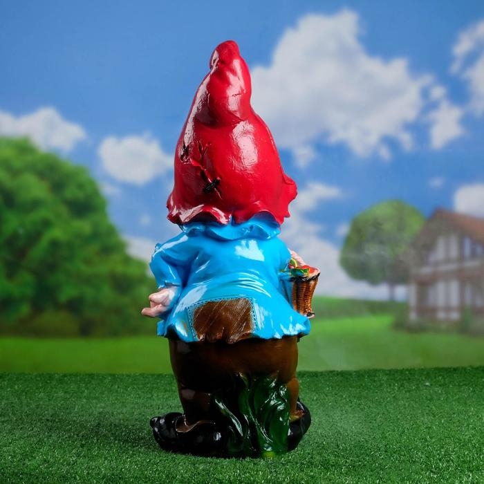 Садовая фигура  Садовая фигура "Гном с виноградом" 17х20х50см
