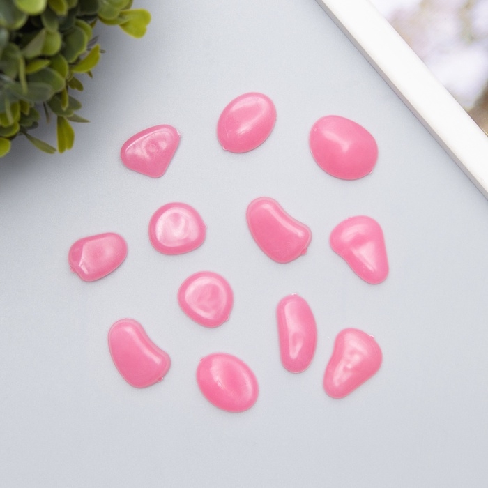 Декор для творчества пластик светится в темноте  Декор для творчества пластик светится в темноте "Розовые камешки" набор 12 шт