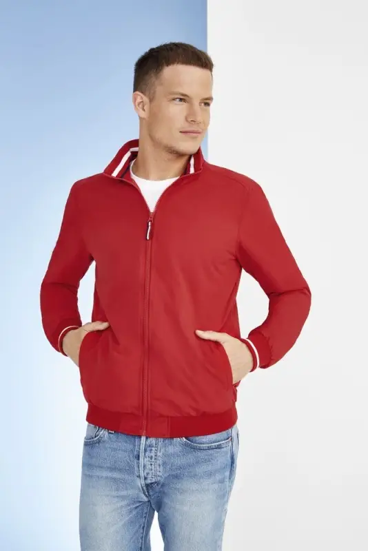 Ветровка Ralph красная, размер XS