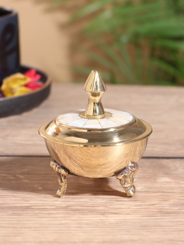 Шкатулка Шкатулка "Лакшми" латунь с перламутром 7х7х9 см