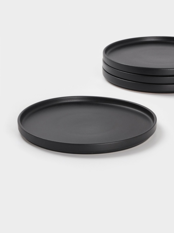 Набор тарелок 4 шт Доляна 26х2 см Набор тарелок 4 шт Доляна 26х2 см "Гранит" черный матовый