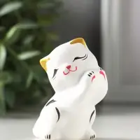 Фигурка керамика &laquo;Котик лапки вверх&raquo;, 7 см, белый