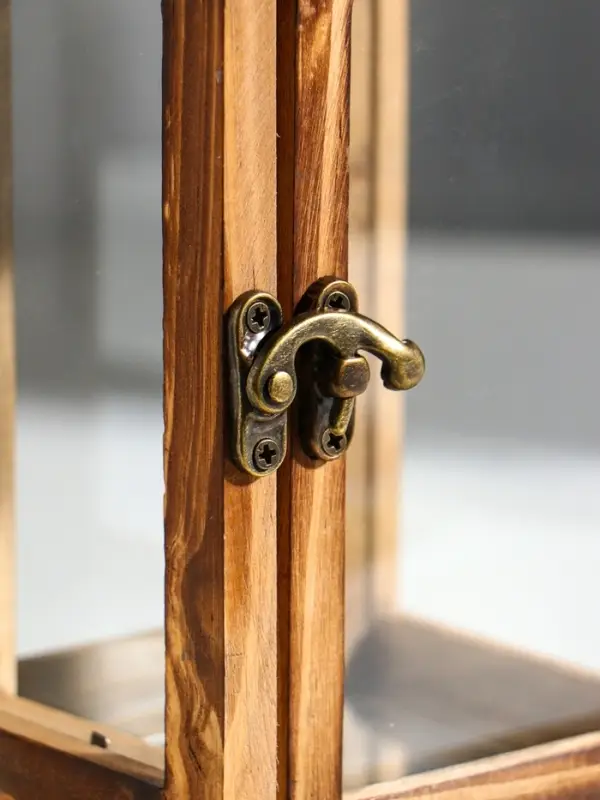 Подсвечник дерево на 1 свечу  Подсвечник дерево на 1 свечу "Фонарь" серо-коричневый 11,5х11,5х22,5 см