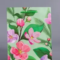 Пакет подарочный ламинированный &laquo;Весеннее признание&raquo;, травяной, 18&times;22.3&times;10 см
