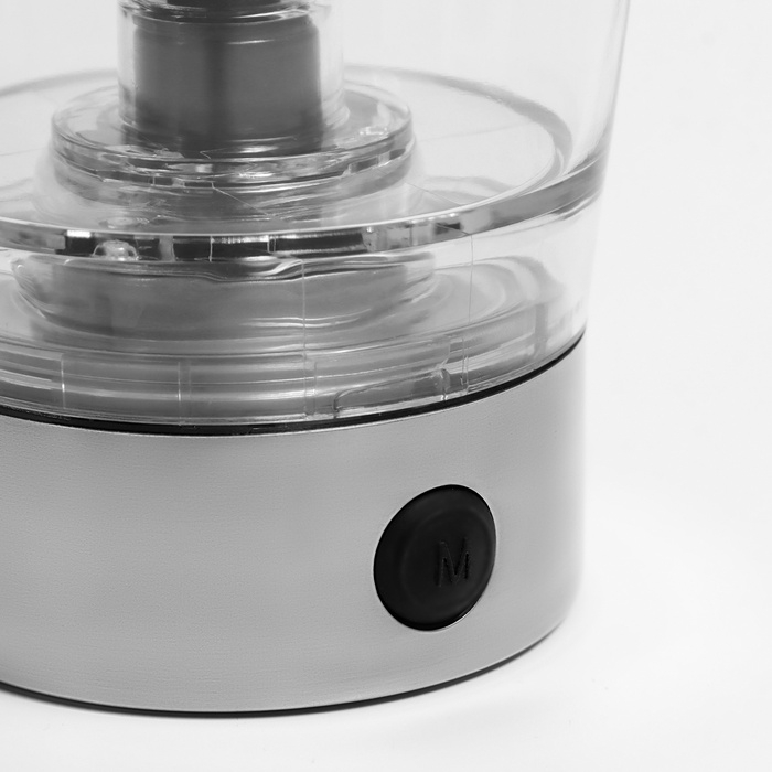 Шейкер спортивный для коктейлей и протеина, электрический, 600 мл, 23 х 8.5 х 6 см, 800 мАч 107894 Шейкер спортивный для коктейлей и протеина, электрический, 600 мл, 23 х 8.5 х 6 см, 800 мАч 107894