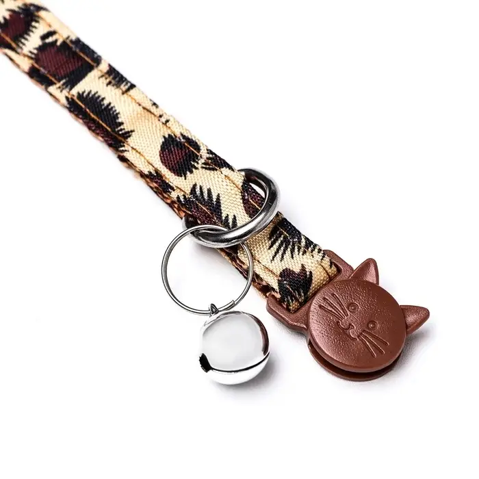 Ошейник кошачий с пряжкой в форме кошки, 26&times;1 см, бежевый