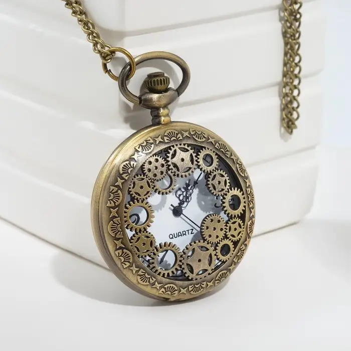 Часы карманные &laquo;Шестеренки&raquo;, кварцевые, циферблат 4 см, 5.5&times;4.5 см