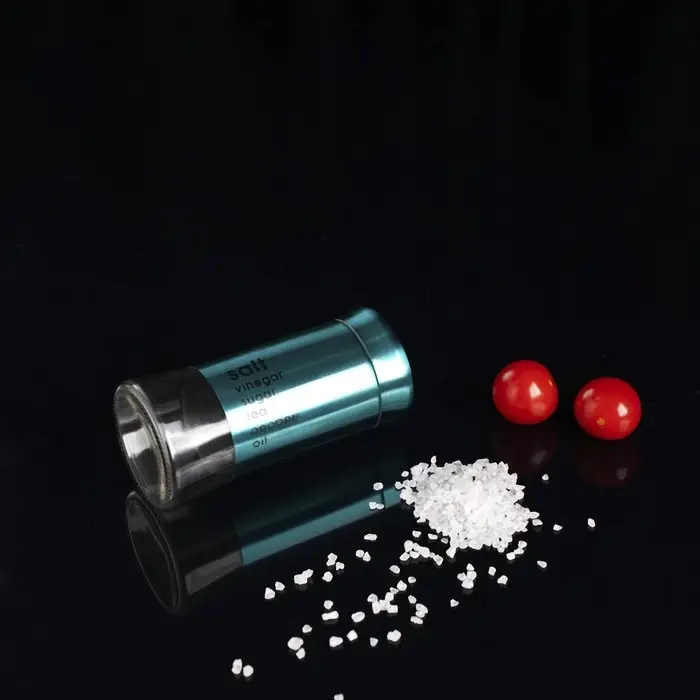 Солонка стеклянная «Стиль», 150 мл, 5,5×8 см, цвет изумрудный Солонка стеклянная «Стиль», 150 мл, 5,5×8 см, цвет изумрудный