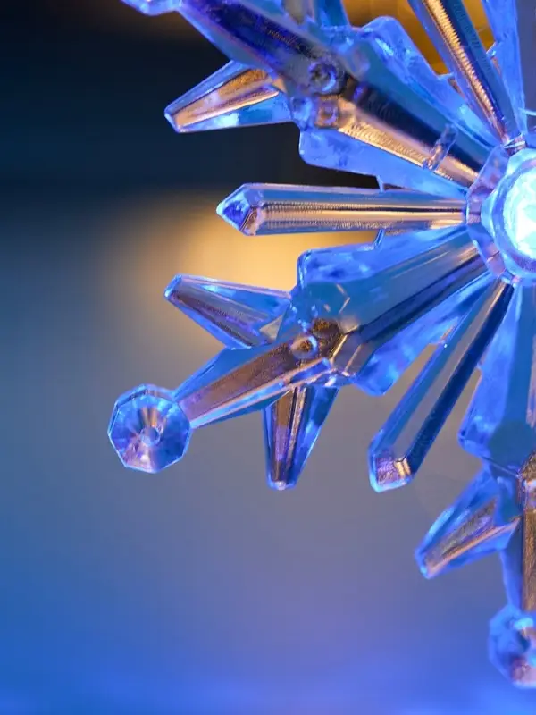Подвеска светодиодная &laquo;Ледяная снежинка&raquo; 11 см, 1 LED, от батареек LR41&times;3, свечение синее/красное