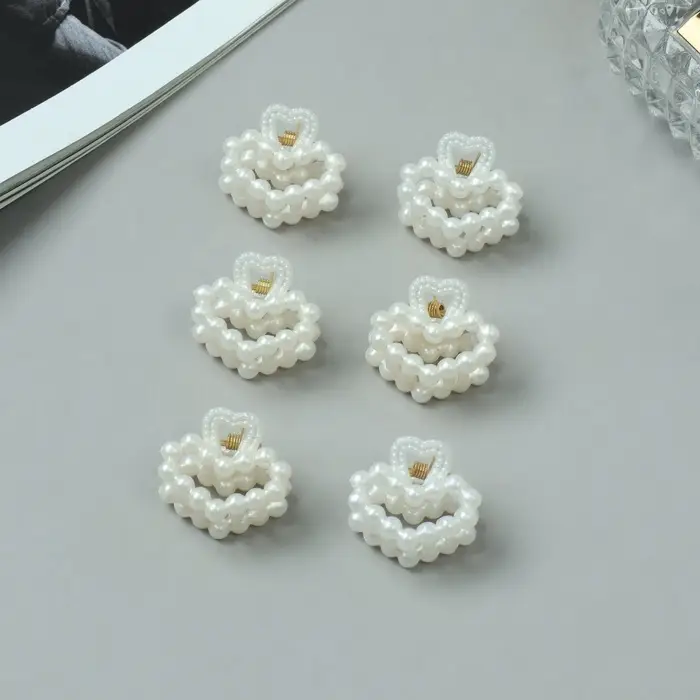 Крабики для волос Выбражулька &laquo;Авена&raquo;, сердце, 2.5 см, набор 6 шт., белые