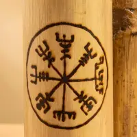 Свеча в бамбуке тройная «Руны», 13×14×30 см, 100 мл, бежевая