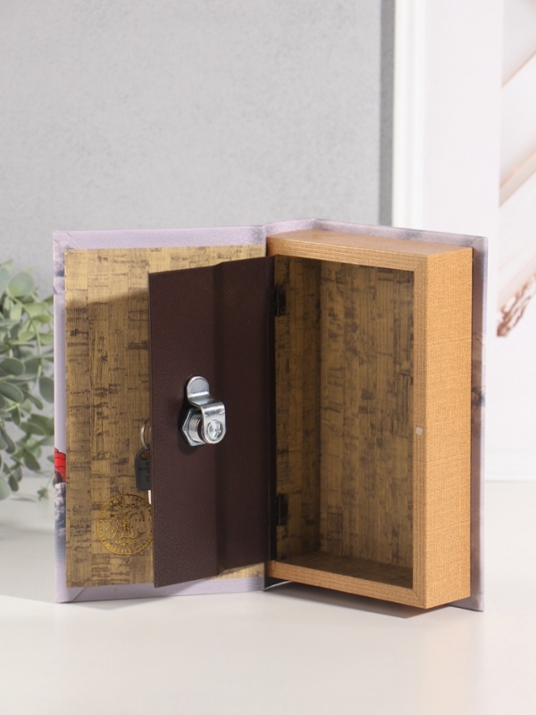 Сейф-книга дерево кожзам "Лев Толостой. Анна Каренина" тиснение 21х13х5 см