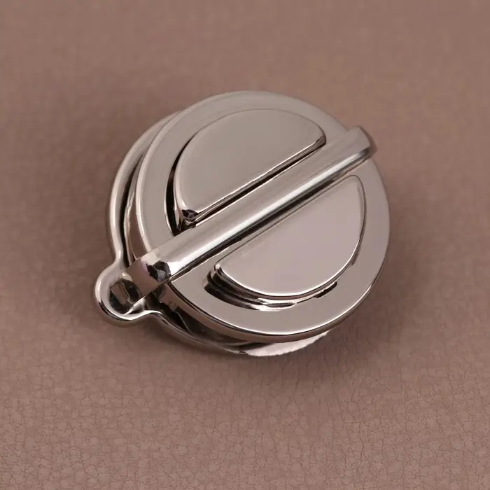 Застёжка для сумки, 3×3 см, цвет серебряный Застёжка для сумки, 3×3 см, цвет серебряный