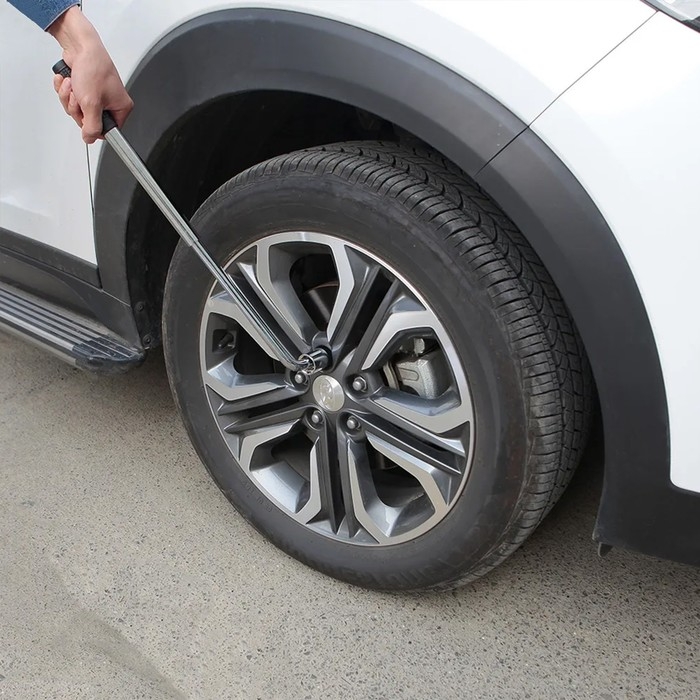 Ключ баллонный Г-образный телескопический ТУНДРА, квадрат 1/2 Ключ баллонный Г-образный телескопический ТУНДРА, квадрат 1/2", головки 17/19/21/23 мм