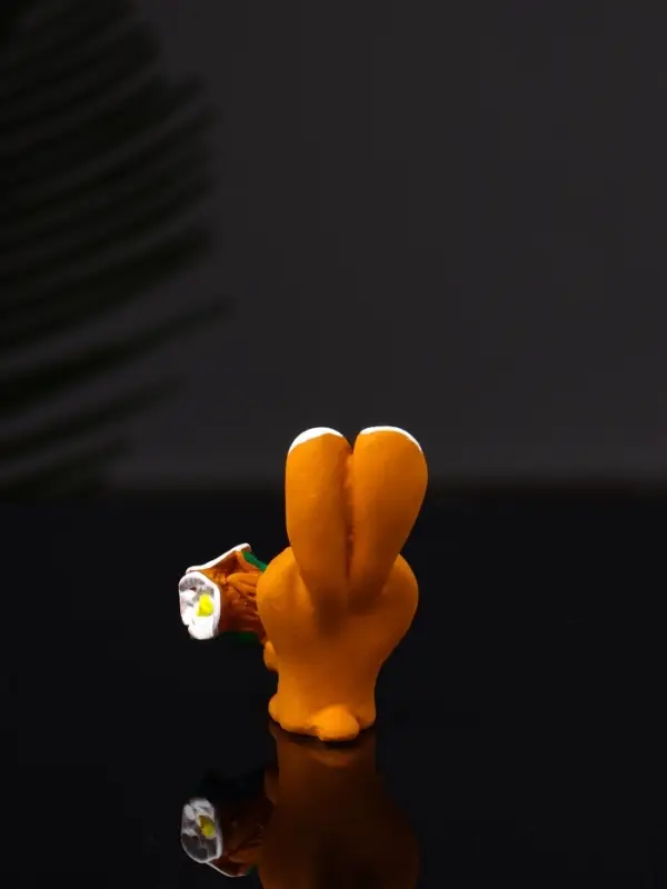 Фигура "Зайчик с цветами" 5х3х3.2 см