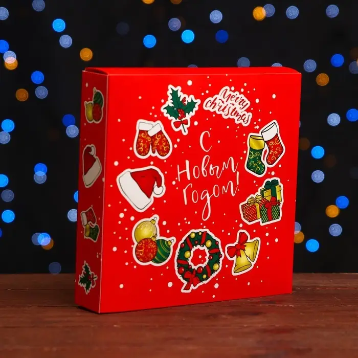 Коробка под 8 конфет и шоколадки, 17.7&times;17.7&times;3.8 см