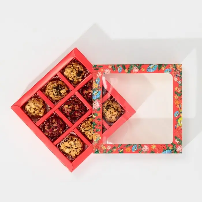 Коробка под 9 конфет с ячейками &laquo;Яркий Новый год&raquo; 14.5&times;14.5&times;3.5 см