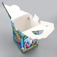 Подарочная новогодняя коробка &laquo;Новогодняя карусель&raquo; 15.8&times;15.8&times;23.5 см