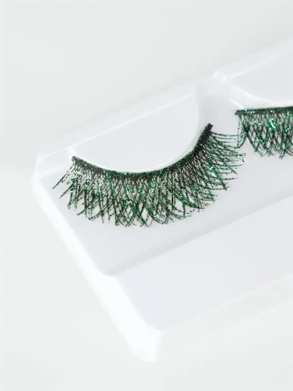 Ресницы накладные &laquo;Сияй&raquo;, с блёстками, 14 мм, без клея, зелёные