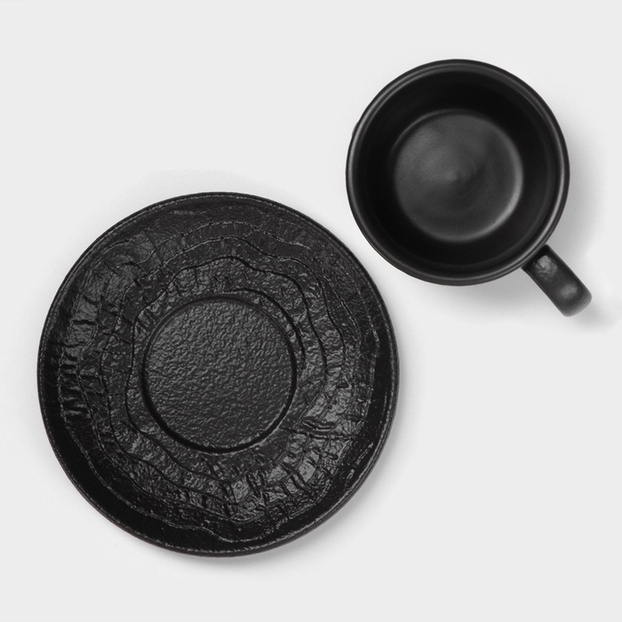 Кофейная пара Magistro Black style, 2 предмета: чашка 100 мл, блюдце d=12 см, фарфор, цвет чёрный Кофейная пара Magistro Black style, 2 предмета: чашка 100 мл, блюдце d=12 см, фарфор, цвет чёрный