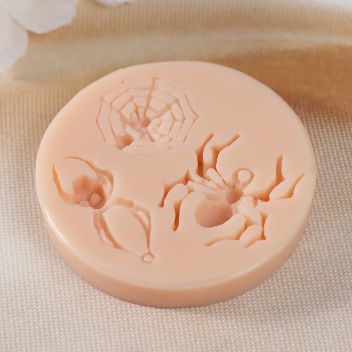 Молд силикон Молд силикон "Пауки" 3,7х1,4х0,6 2,4х2,4х0,3 3,2х2,6х0,6 см