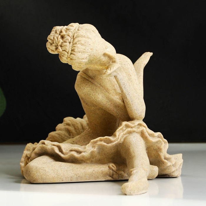 Статуэтка полистоун «Балерина» белый 33 х 18 х 18 см