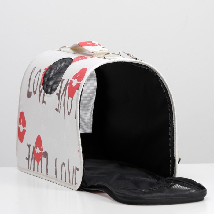 Сумка - переноска для животных  Сумка - переноска для животных "Love", размер М, белая, 45 х 21 х 27 см,