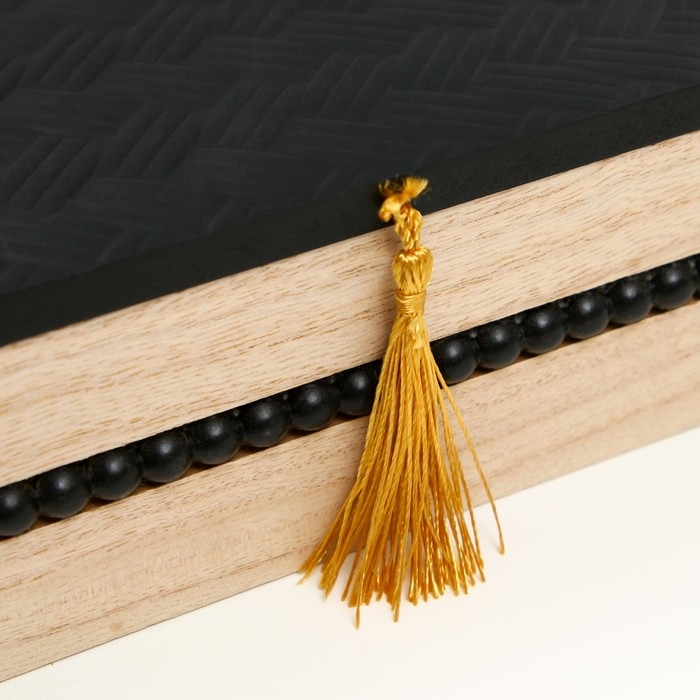 Шкатулка дерево с делениями  Шкатулка дерево с делениями "Плетение" черный 18х18,4х6,8 см