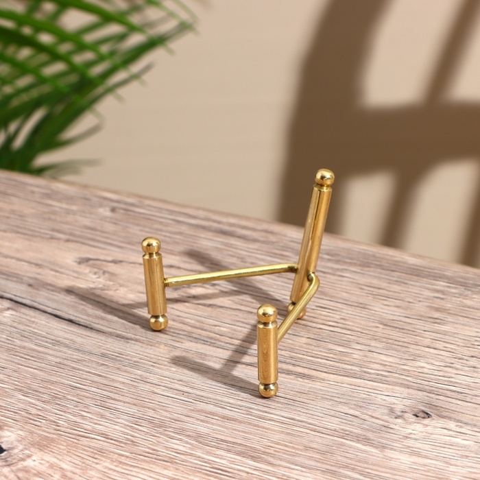 Подставка для книги  Подставка для книги "Трио" латунь 7х4х3 см