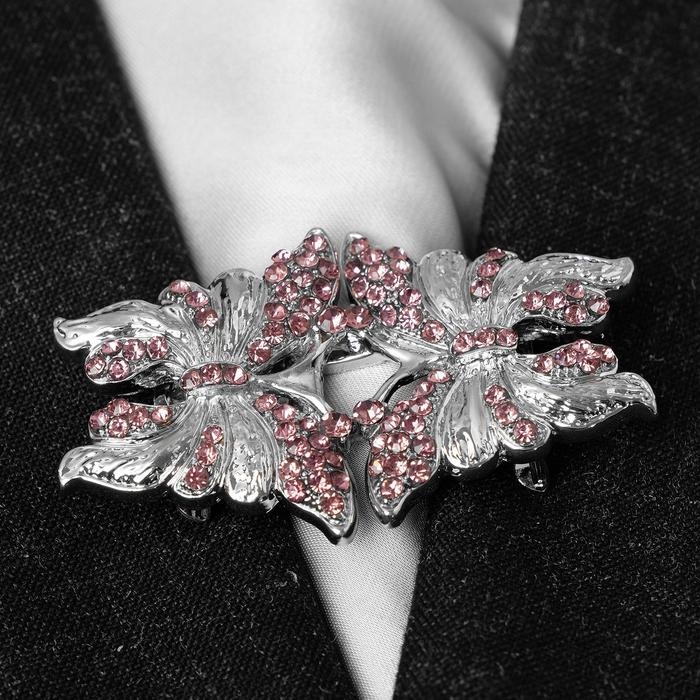 Зажим для кардигана «Бабочки», цвет розовый в серебре Зажим для кардигана «Бабочки», цвет розовый в серебре