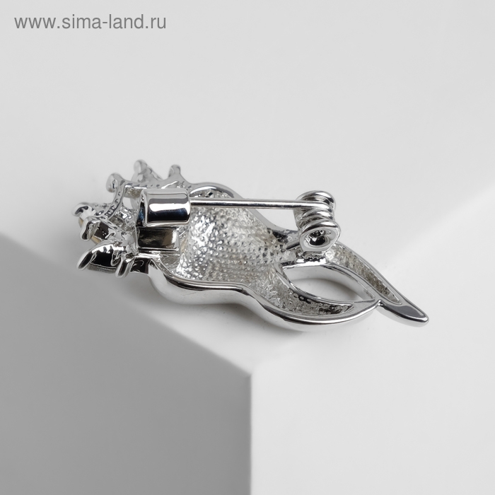 Брошь «Зуб» в короне из страз, цвет белый в серебре Брошь «Зуб» в короне из страз, цвет белый в серебре