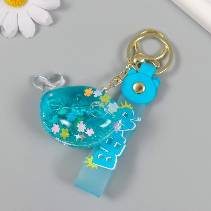 Брелок пластик с карабином, ремешком "Кит" водный с блёстками 4х7х2,5 см