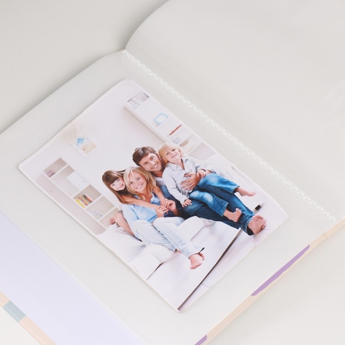 Фотоальбом на 100 фото 13х18 см Фотоальбом на 100 фото 13х18 см "Яркие мазки" в коробке МИКС 5,5х18х20 см