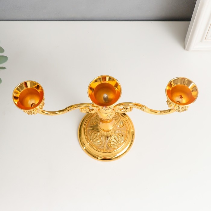 Подсвечник металл на 3 свечи  Подсвечник металл на 3 свечи "Резной лист" цвет золото 18х20,5х8,5 см