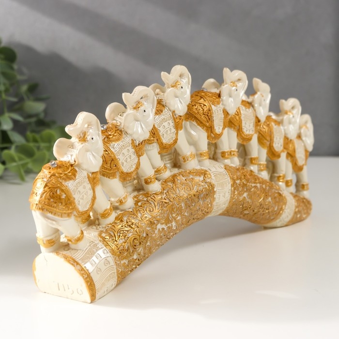 Сувенир полистоун Сувенир полистоун "Семь белых слонов в золотых попонах на резном бивне" 11х3,5х28,5 см