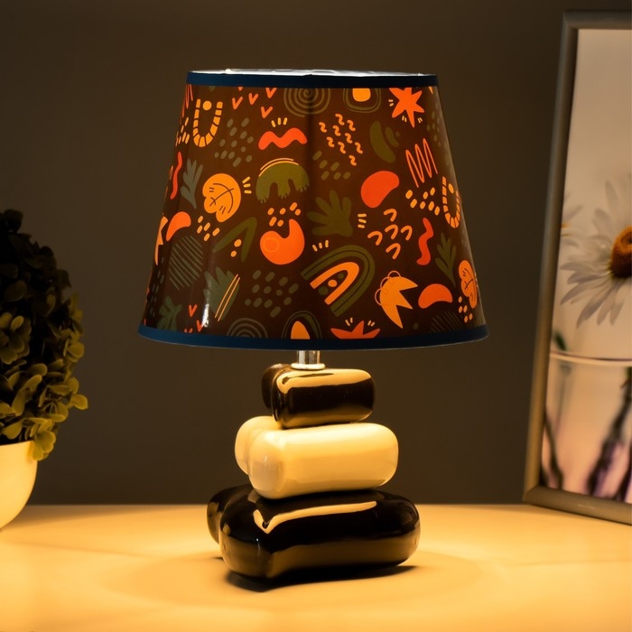 Настольная лампа  Настольная лампа "Абстракция 2" Е14 15Вт 20х20х28 см RISALUX