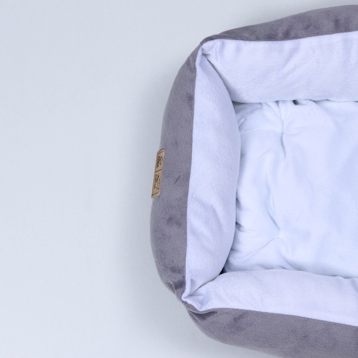 Лежанка с бортиком «Хаски» 45х38х22 см Лежанка с бортиком «Хаски» 45х38х22 см