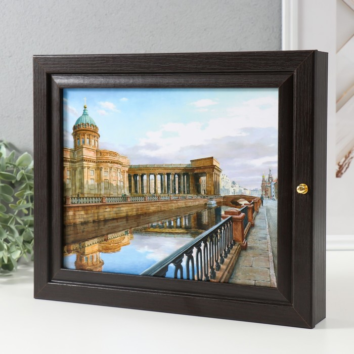 Ключница Ключница "Казанский собор" венге 26х31 см