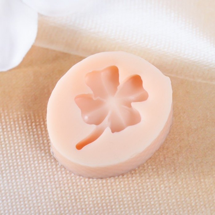 Молд силиконовый Молд силиконовый "Клевер" 2х2,6х0,4 см